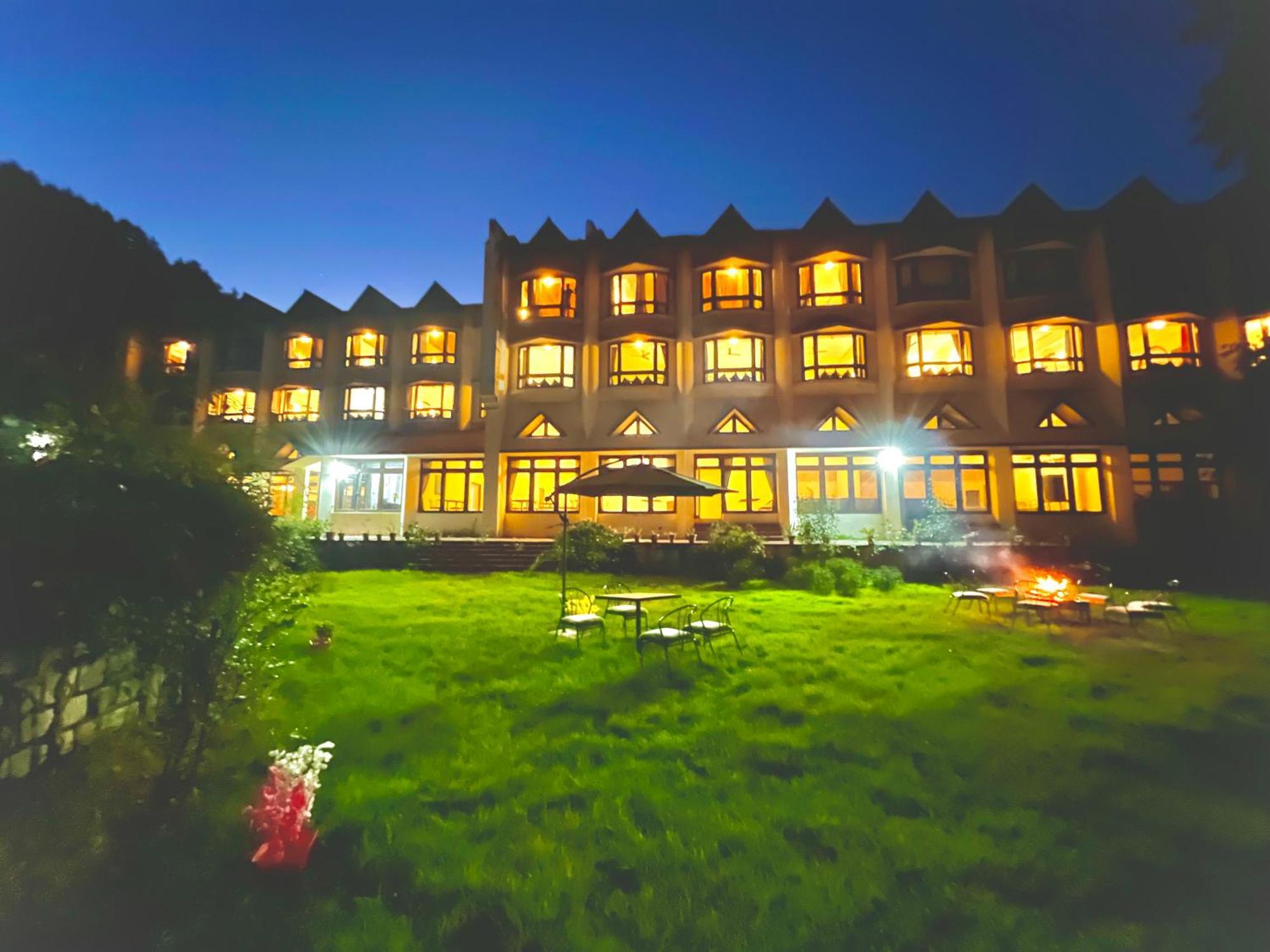 Sagar Heritage Resort, Near Mall Road Manali Exterior photo